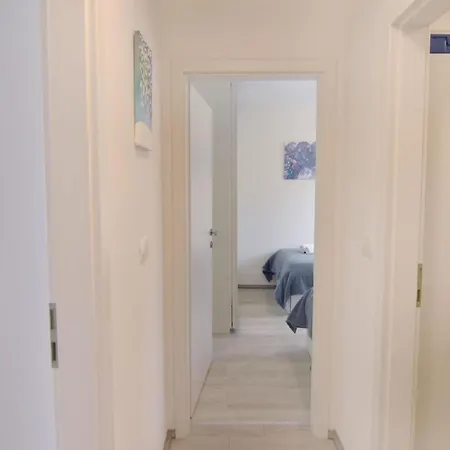 Apartamento Komfortable In Ruhigem Dorf Umag