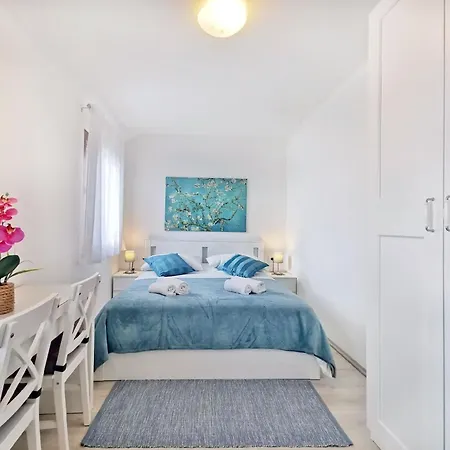 Komfortable In Ruhigem Dorf Apartamento