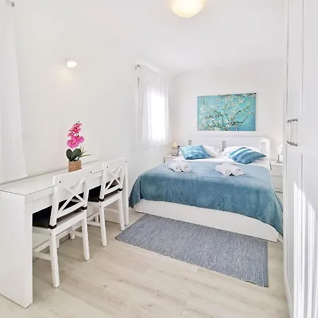 Komfortable In Ruhigem Dorf *